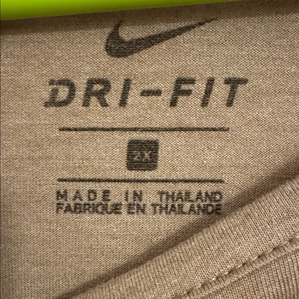 Nike Women's Rose Yoga Top - Picture 4 of 7